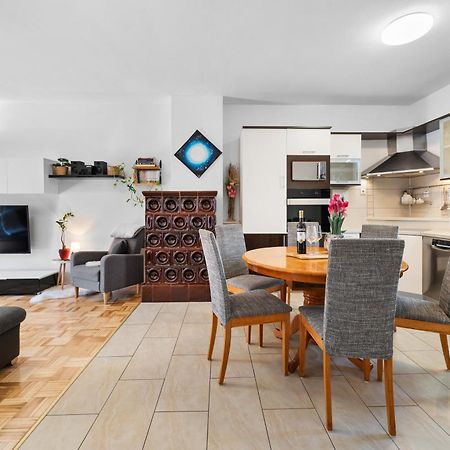 ביוגראד נה מורו Apartman Zara מראה חיצוני תמונה
