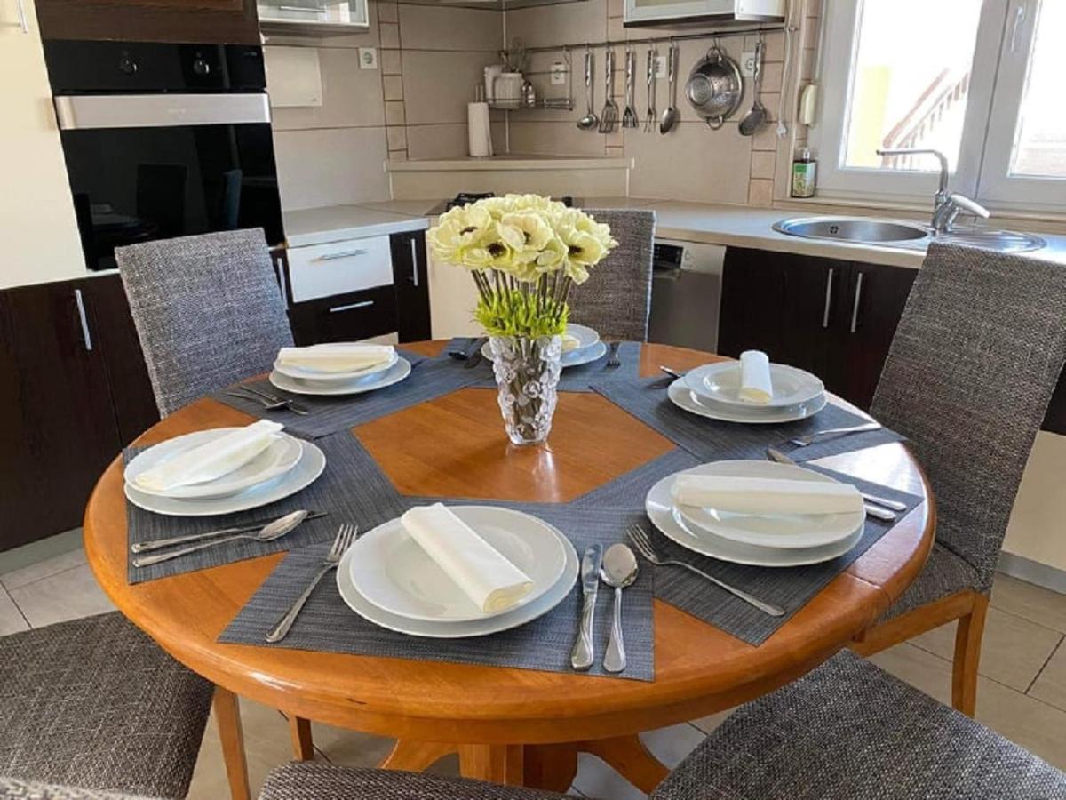 ביוגראד נה מורו Apartman Zara מראה חיצוני תמונה